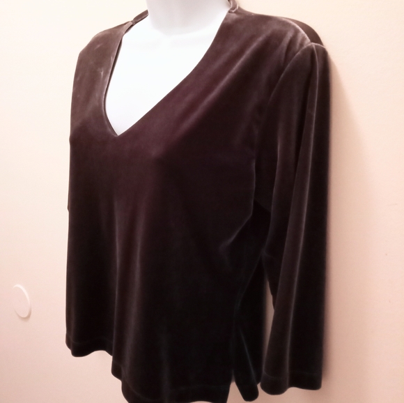NWT🎁FREE GIFT INCLUDED Shimmering Glitter V-neck Long-Sleeves Blouse Women - Picture 7 of 12